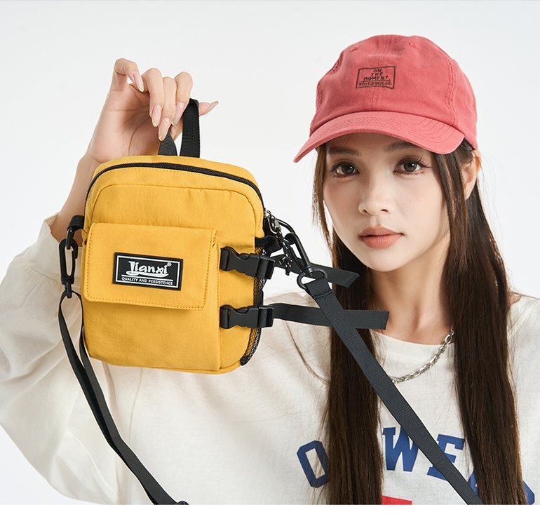 Zipper Shoulder Bag2025Summer one-size-fits-all nylon women's bag